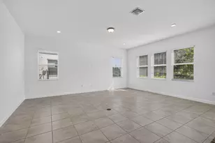 1000 Sterling Pine Pl, Loxahatchee, FL 33470 - Photo 9