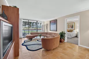 1721 Bridgewood Dr, Boca Raton, FL 33434 - Photo 7