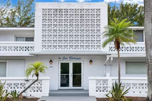 209 SE 6th St, Boynton Beach, FL 33435 - Photo 13