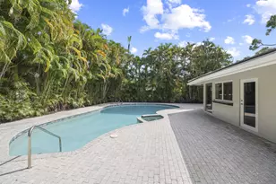 824 Foxpointe Cir, Delray Beach, FL 33445 - Photo 41