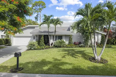 824 Foxpointe Circle, Delray Beach, FL 33445 - Photo 1