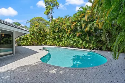 824 Foxpointe Circle, Delray Beach, FL 33445 - Photo 33