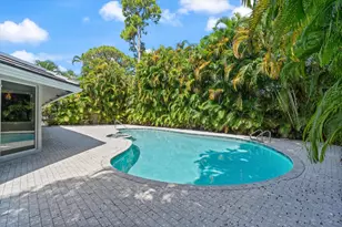 824 Foxpointe Cir, Delray Beach, FL 33445 - Photo 33