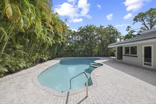 824 Foxpointe Cir, Delray Beach, FL 33445 - Photo 39