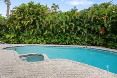 824 Foxpointe Circle, Delray Beach, FL 33445 - Photo 29
