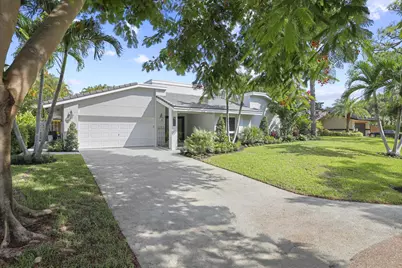824 Foxpointe Circle, Delray Beach, FL 33445 - Photo 5