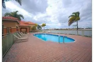 626 SW 106th Ave, Pembroke Pines, FL 33025 - Photo 13