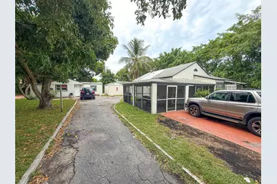 638 50th Street, West Palm Beach, FL 33407 - Photo 3