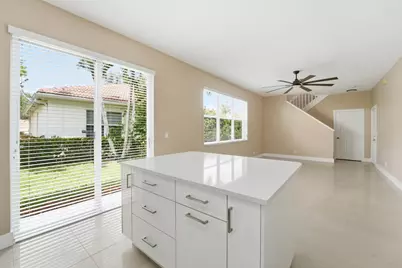 1780 Pierside Circle, Wellington, FL 33414 - Photo 3
