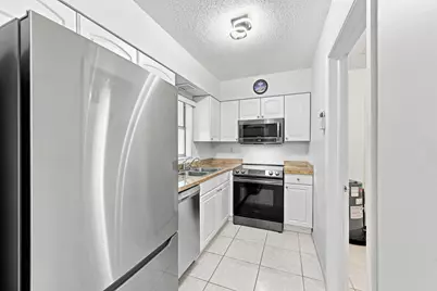 7104 NW 70th Court, Tamarac, FL 33321 - Photo 13