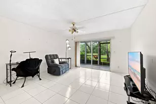 7321 Amberly Ln, Delray Beach, FL 33446 - Photo 5