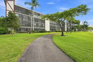7321 Amberly Ln, Delray Beach, FL 33446 - Photo 23