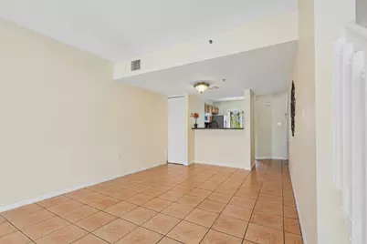 167 Riviera Circle, Weston, FL 33326 - Photo 7