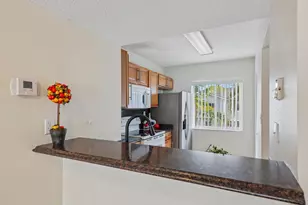 167 Riviera Cir, Weston, FL 33326 - Photo 3