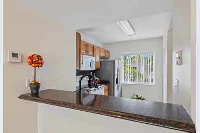 167 Riviera Circle, Weston, FL 33326 - Photo 5