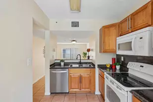 167 Riviera Cir, Weston, FL 33326 - Photo 5