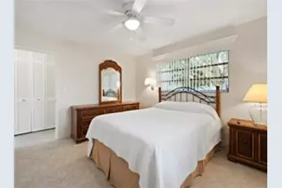 1050 SE 14th Place #15B, Fort Lauderdale, FL 33316 - Photo 11
