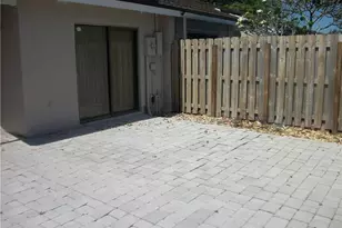4953 E Lakes Dr, Deerfield Beach, FL 33064 - Photo 3