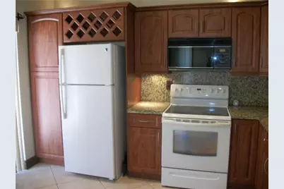 4953 E Lakes Drive, Deerfield Beach, FL 33064 - Photo 5
