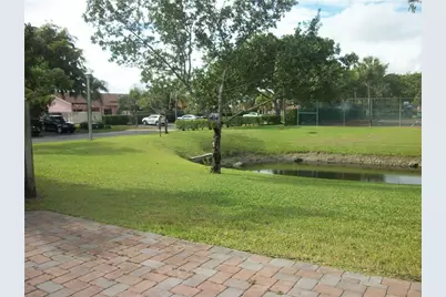 4953 E Lakes Drive, Deerfield Beach, FL 33064 - Photo 19