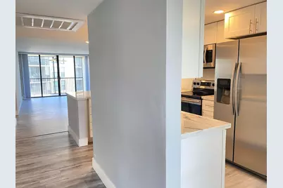 20 Royal Palm Way #401, Boca Raton, FL 33432 - Photo 3