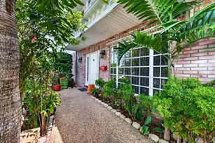 1636 SE 14th St, Fort Lauderdale, FL 33316 - Photo 5