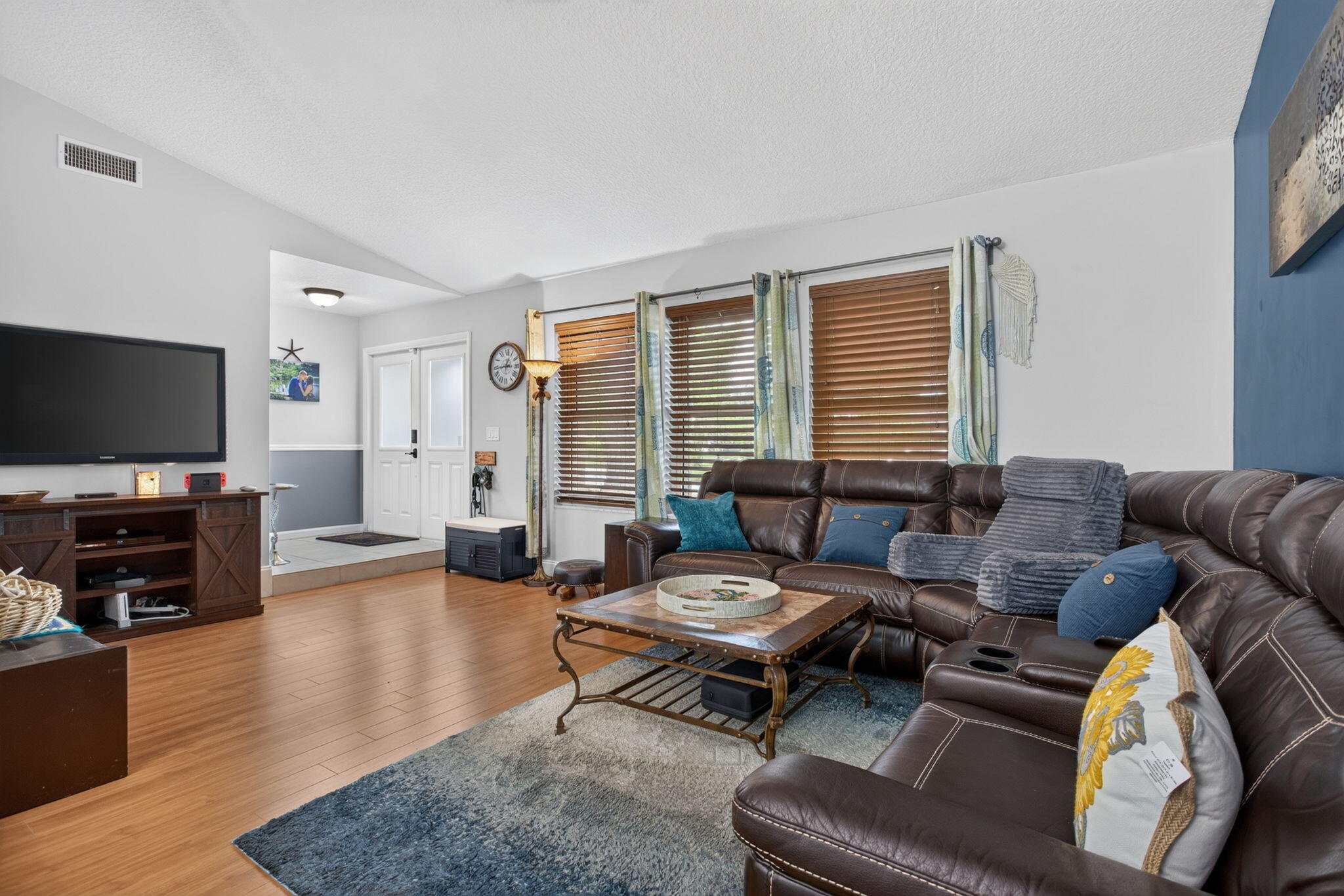 8751 NW 19th St - 8751 NW 19th St, Coral Springs, FL 33071 Luxury Property | Jose Angel Pina