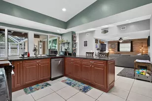 8751 NW 19th St, Coral Springs, FL 33071 - Photo 9
