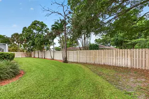 8751 NW 19th St, Coral Springs, FL 33071 - Photo 41