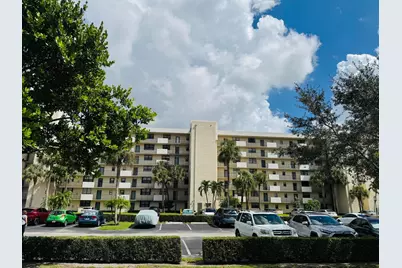 2430 Deer Creek Country Club Boulevard #407-2, Deerfield Beach, FL 33442 - Photo 3