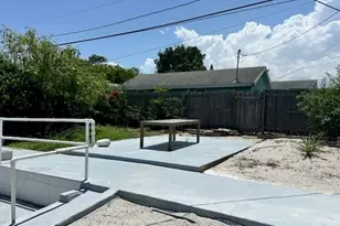 913 N B St, Lake Worth Beach, FL 33460 - Photo 3