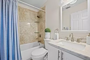 12538 Westhampton Cir, Wellington, FL 33414 - Photo 11