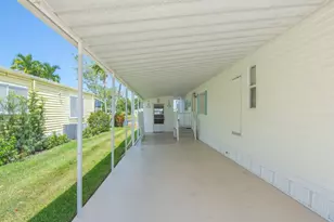 44 Village Ln, Jensen Beach, FL 34957 - Photo 9