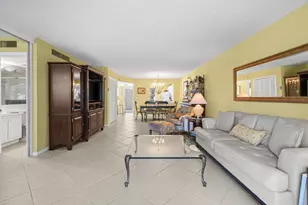 911 Gardenia Dr, Delray Beach, FL 33483 - Photo 15