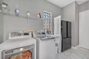 7082 Aliso Ave, West Palm Beach, FL 33413 - Photo 15