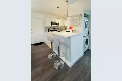 702 SE 2nd Avenue SE #405, Deerfield Beach, FL 33441 - Photo 3