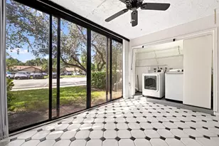 2662 Carambola Cir N, Coconut Creek, FL 33066 - Photo 21