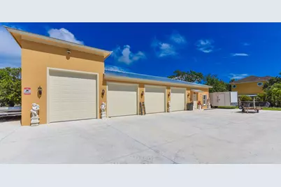8073 S Indian River Drive, Fort Pierce, FL 34982 - Photo 3