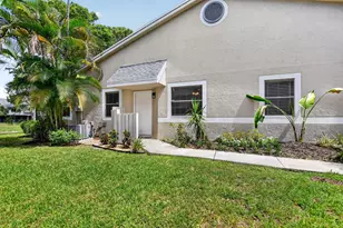 1971 Discovery Cir E, Deerfield Beach, FL 33442 - Photo 1