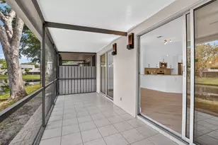 1971 Discovery Cir E, Deerfield Beach, FL 33442 - Photo 25