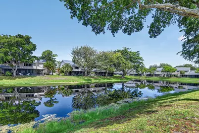 1971 Discovery Circle E, Deerfield Beach, FL 33442 - Photo 27