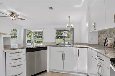 1971 Discovery Circle E, Deerfield Beach, FL 33442 - Photo 1