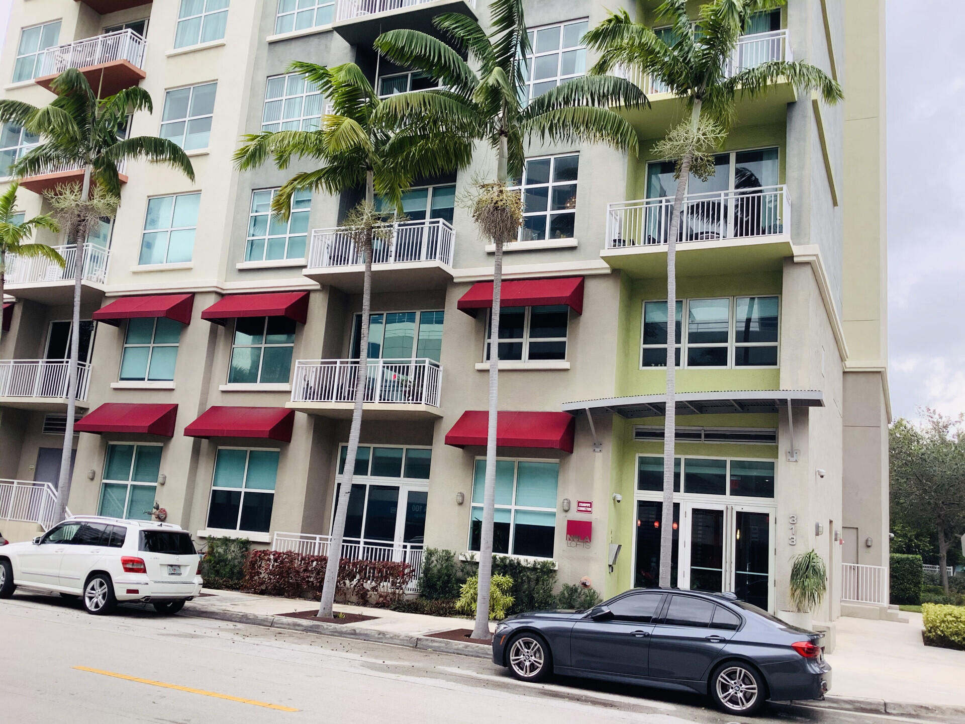 313 NE 2nd St #305 - 313 NE 2nd St #305, Fort Lauderdale, FL 33301 Luxury Property | Jose Angel Pina
