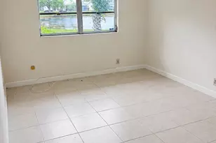 3319 Americo Dr, West Palm Beach, FL 33417 - Photo 5