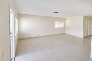 3319 Americo Dr, West Palm Beach, FL 33417 - Photo 7
