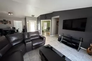 924 Cumberland Terrace, Davie, FL 33325 - Photo 11