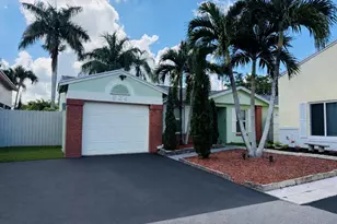 924 Cumberland Terrace, Davie, FL 33325 - Photo 1
