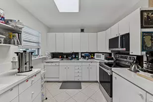 4001 Upminster J, Deerfield Beach, FL 33442 - Photo 3