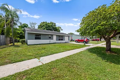 6296 Carthage Circle N, Greenacres, FL 33463 - Photo 45