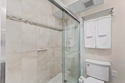 1015 Berkshire A, Deerfield Beach, FL 33442 - Photo 9